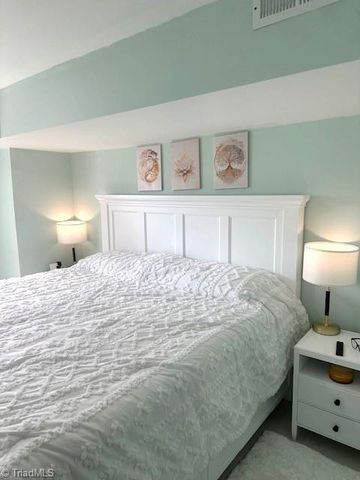 307 Brookview Circle, Jamestown, NC 27282