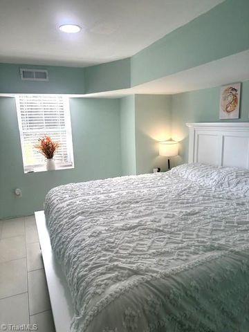 307 Brookview Circle, Jamestown, NC 27282