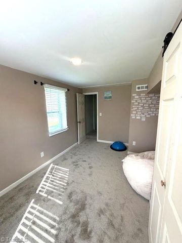 307 Brookview Circle, Jamestown, NC 27282