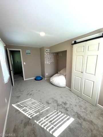 307 Brookview Circle, Jamestown, NC 27282