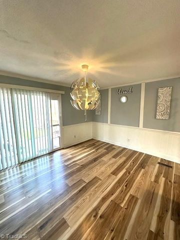 307 Brookview Circle, Jamestown, NC 27282