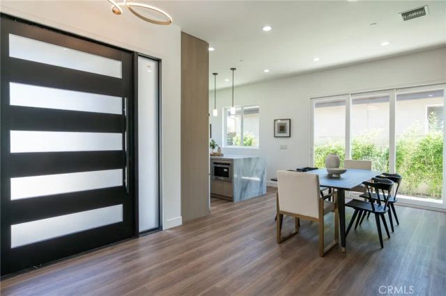738 California Avenue, Simi Valley, CA 93065