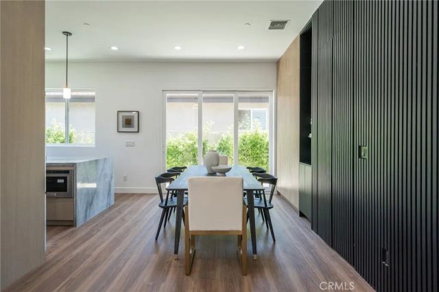 738 California Avenue, Simi Valley, CA 93065