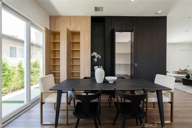 738 California Avenue, Simi Valley, CA 93065