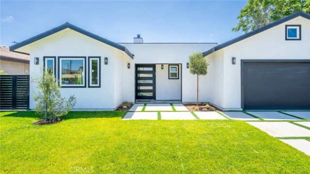 738 California Avenue, Simi Valley, CA 93065