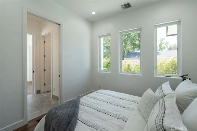 738 California Avenue, Simi Valley, CA 93065