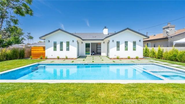 738 California Avenue, Simi Valley, CA 93065