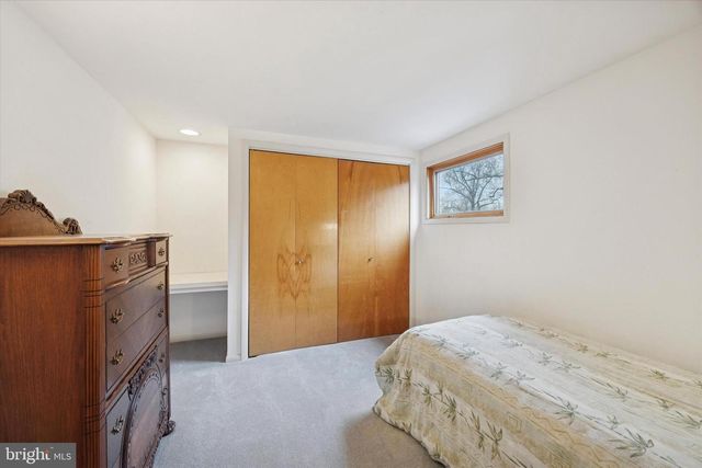 744 SCHOOL LINE DR, King Of Prussia, PA 19406