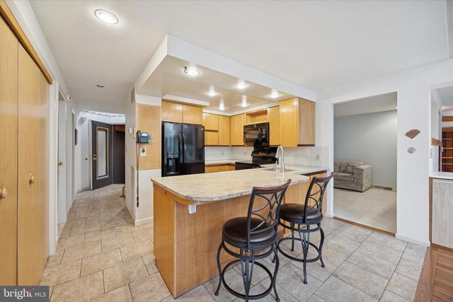 744 SCHOOL LINE DR, King Of Prussia, PA 19406