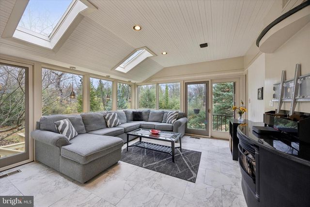 744 SCHOOL LINE DR, King Of Prussia, PA 19406