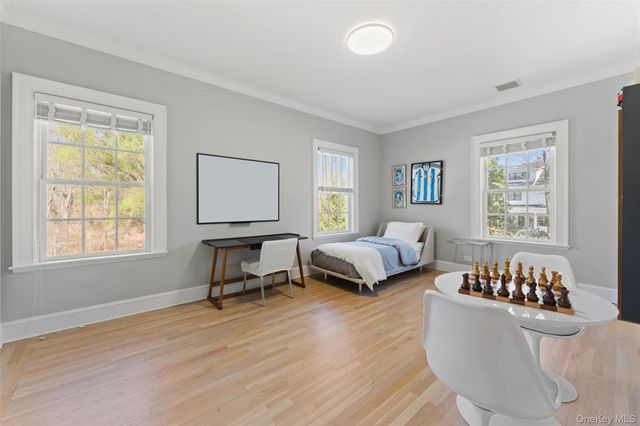 50 Greendale Road, Scarsdale, NY 10583