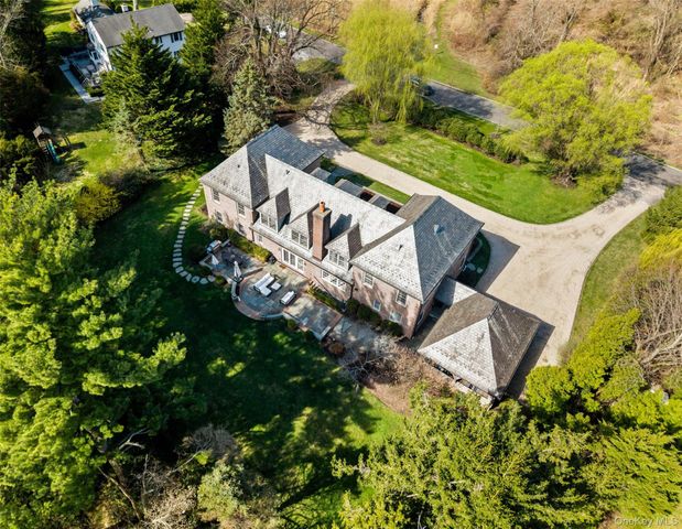 50 Greendale Road, Scarsdale, NY 10583