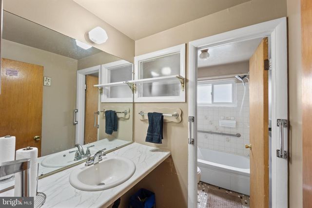 14 BRIARCLIFF RD, Atco, NJ 08004