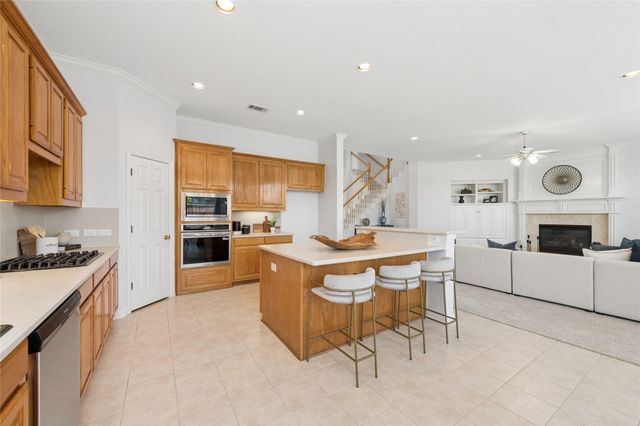 3825 Brookfield Drive, Plano, TX 75025