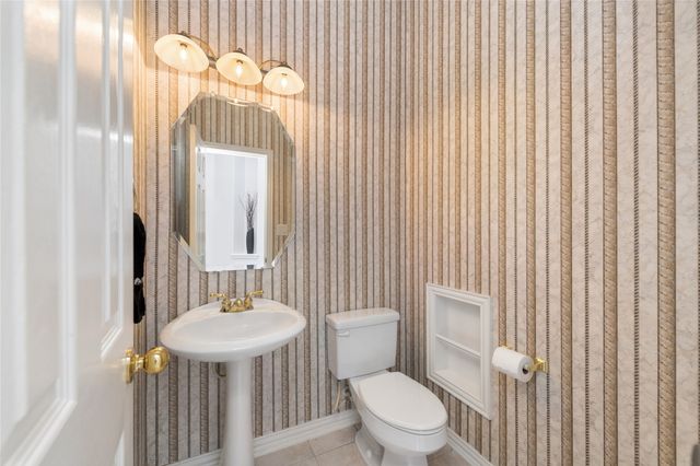 3825 Brookfield Drive, Plano, TX 75025