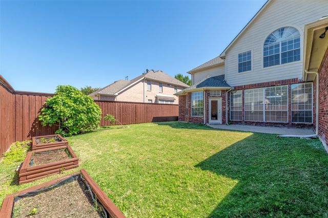 3825 Brookfield Drive, Plano, TX 75025