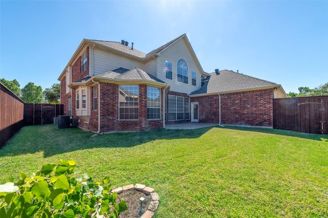 3825 Brookfield Drive, Plano, TX 75025