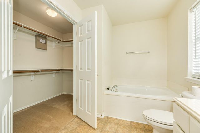 999 Brady Lane, Alvin, TX 77511