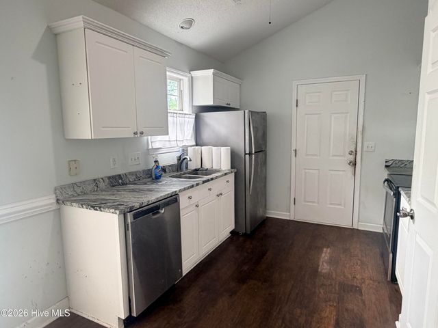 6300 Baylor Drive, Wilmington, NC 28412