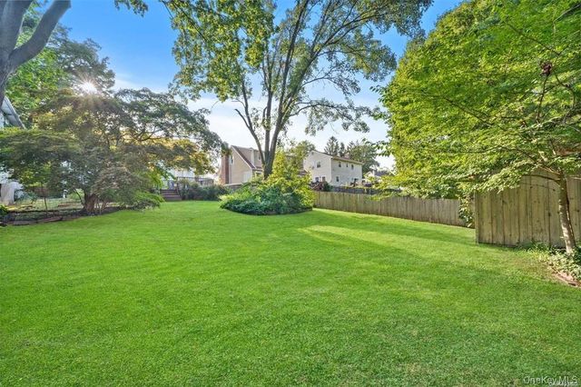 228 Oakwood Road, Huntington Station, NY 11746