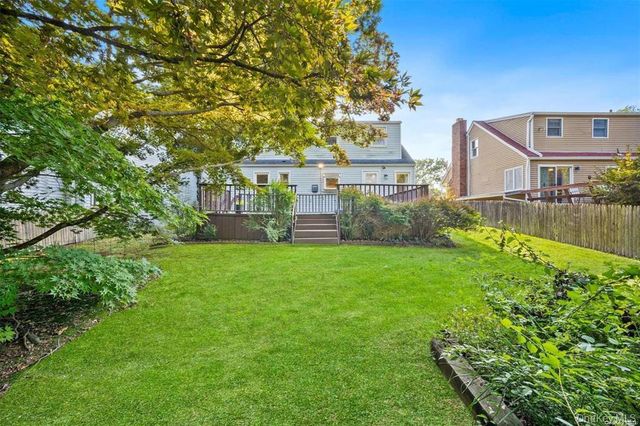 228 Oakwood Road, Huntington Station, NY 11746