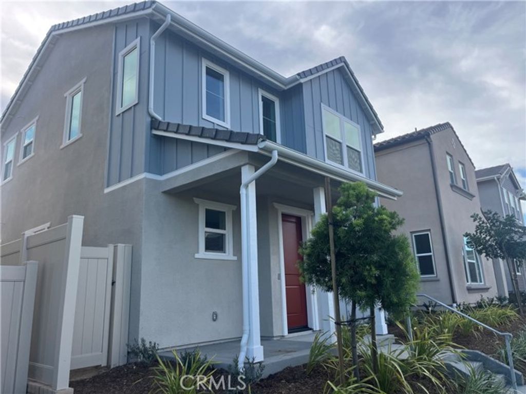 413 Belair Walk, Ventura, CA 93004