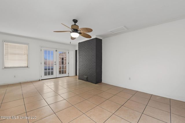 1318 Parktown Drive, Ocean Springs, MS 39564
