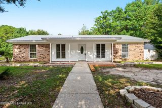 1318 Parktown Drive, Ocean Springs, MS 39564