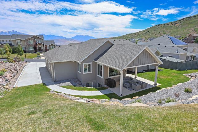 14922 S LAKE RIDGE CIRCLE CIR, Herriman, UT 84096