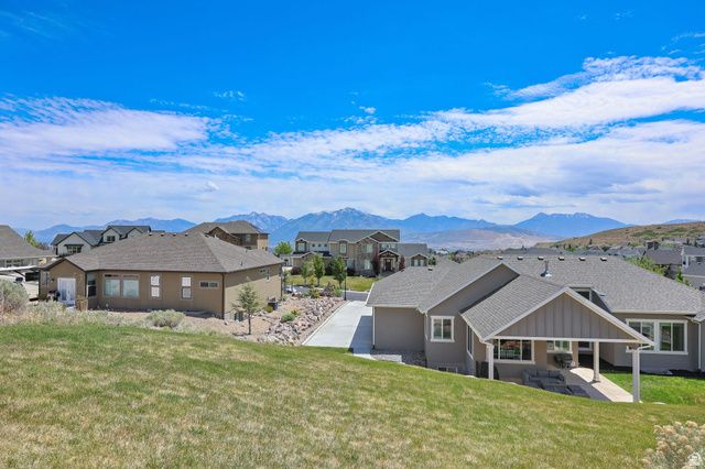 14922 S LAKE RIDGE CIRCLE CIR, Herriman, UT 84096