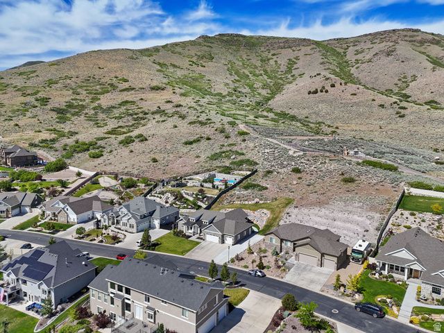 14922 S LAKE RIDGE CIRCLE CIR, Herriman, UT 84096