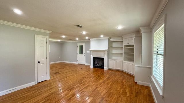 1007 Mississippi 42, Sumrall, MS 39482