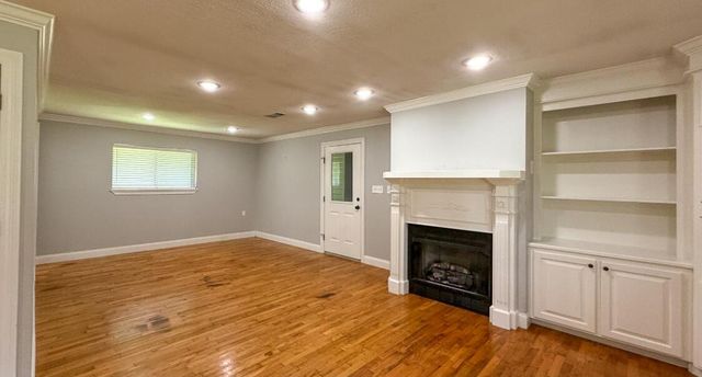 1007 Mississippi 42, Sumrall, MS 39482