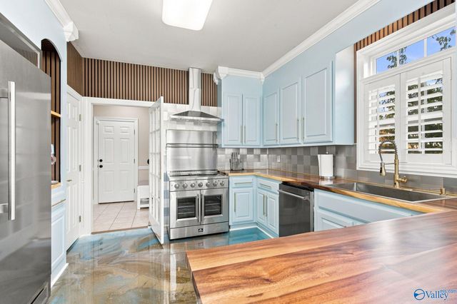 102 Cashions Court, Hazel Green, AL 35750