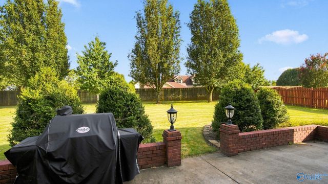 102 Cashions Court, Hazel Green, AL 35750