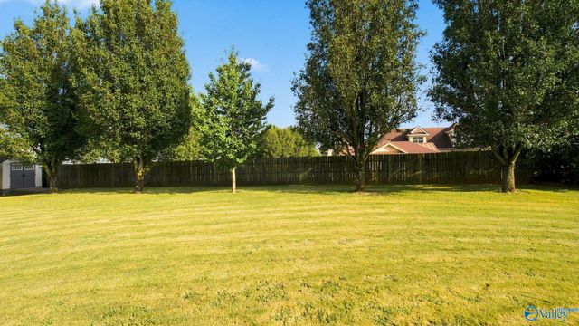 102 Cashions Court, Hazel Green, AL 35750