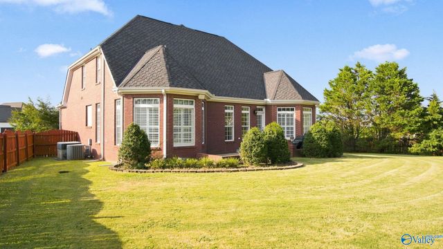 102 Cashions Court, Hazel Green, AL 35750