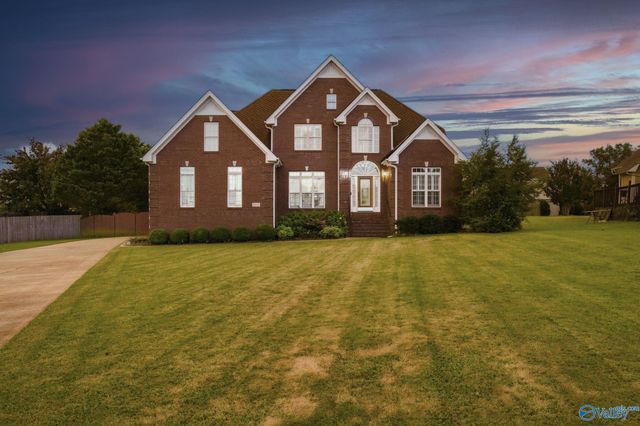 102 Cashions Court, Hazel Green, AL 35750
