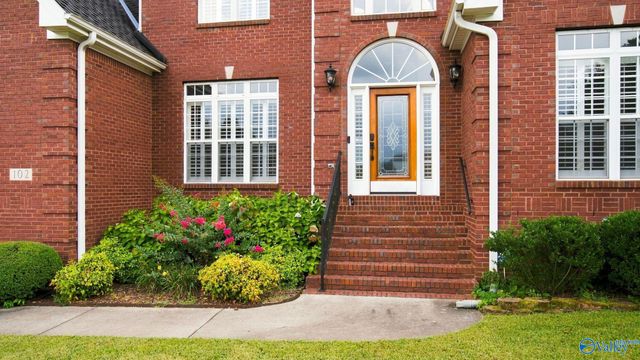 102 Cashions Court, Hazel Green, AL 35750