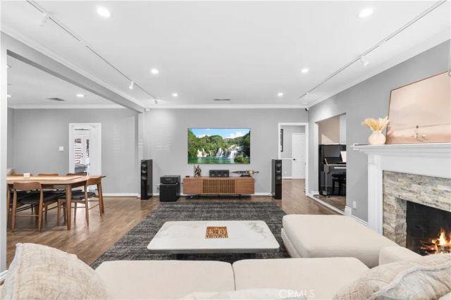 1358 Justin, Glendale, CA 91201