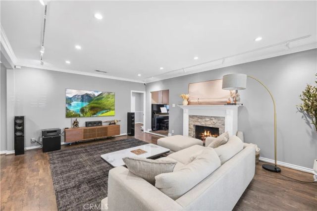 1358 Justin, Glendale, CA 91201