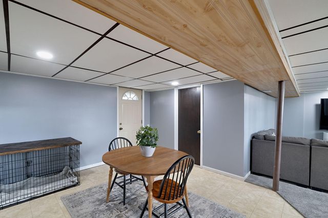 824 Polk Avenue, Dyer, IN 46311