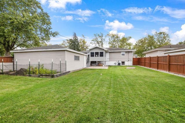 824 Polk Avenue, Dyer, IN 46311