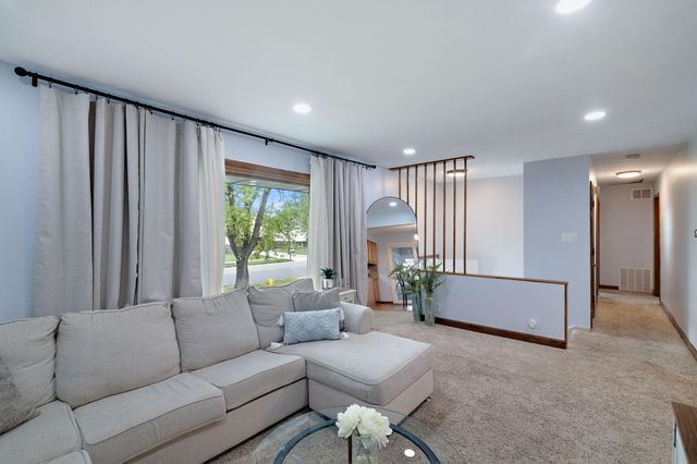 824 Polk Avenue, Dyer, IN 46311