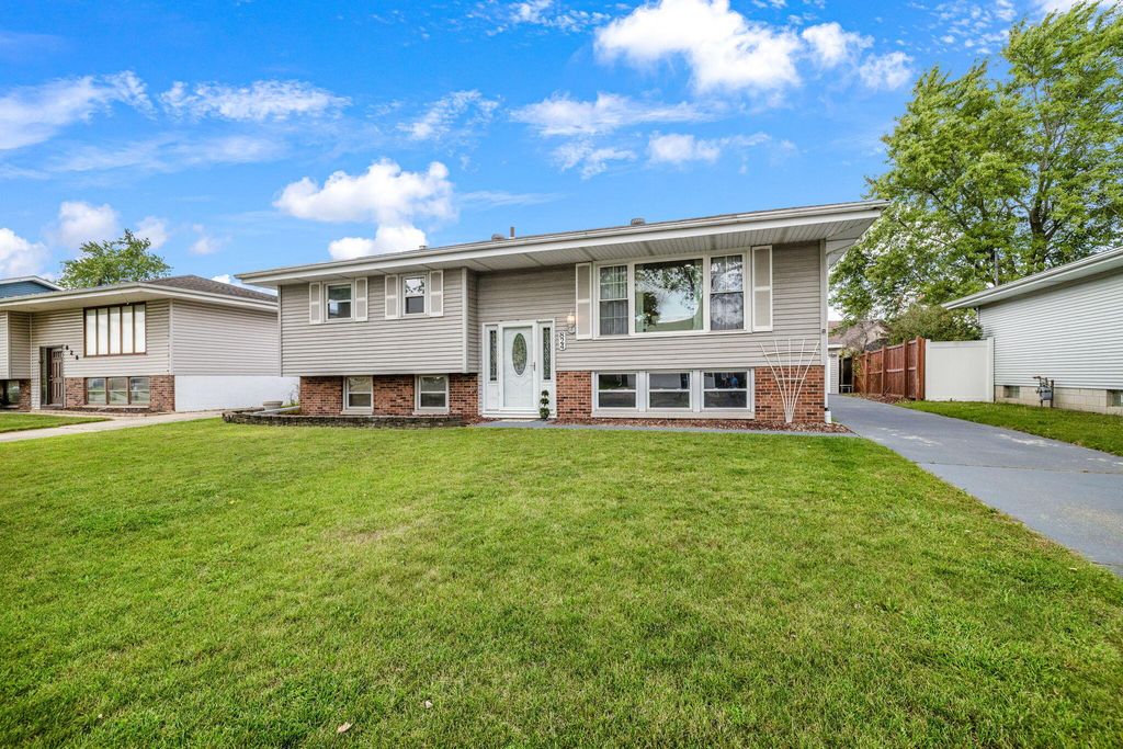 824 Polk Avenue, Dyer, IN 46311