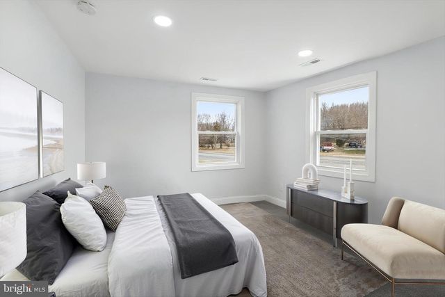 338 BACK RIVER NECK RD, Essex, MD 21221