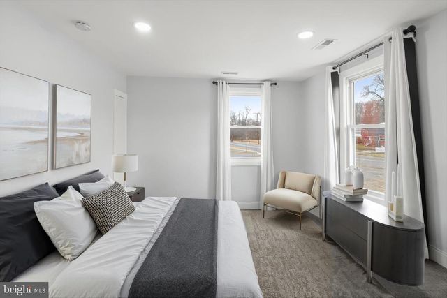 338 BACK RIVER NECK RD, Essex, MD 21221