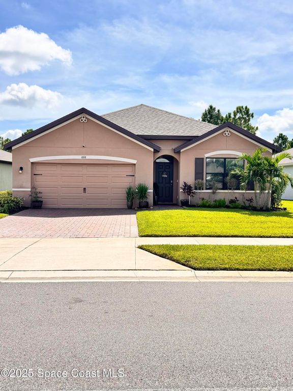 668 Old Country Road SE, Palm Bay, FL 32909