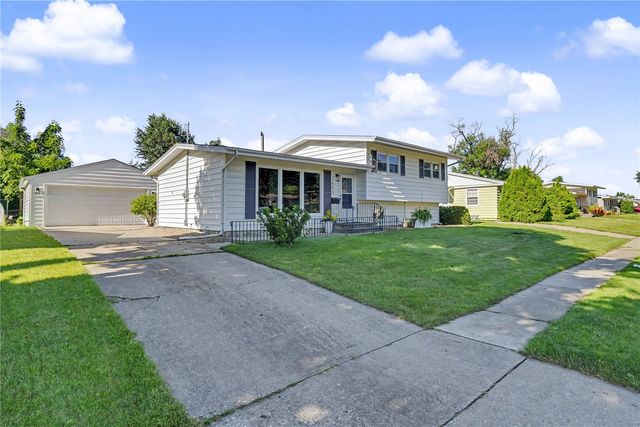 2605 1st Avenue, Marion, IA 52302