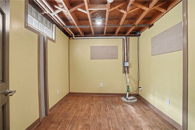 2605 1st Avenue, Marion, IA 52302